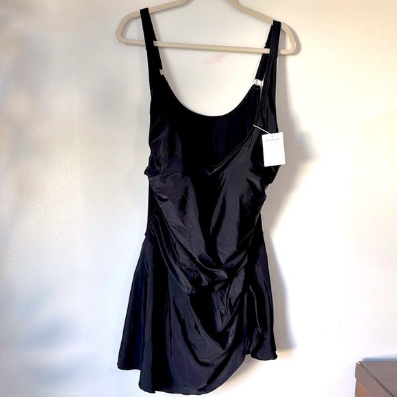 EoMENIE Black Pullover One-Piece Swimsuit Size 20W Adjustable Straps Padded Bra - Picture 5 of 12